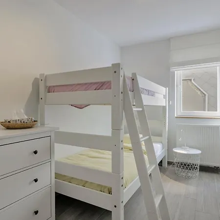 Ruim App Met 3 Slpks En 2 Badkamers Vlakbij De Zee * Knokke-Heist