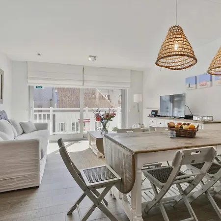 Apartment Ruim App Met 3 Slpks En 2 Badkamers Vlakbij De Zee